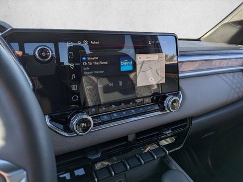 Certified 2026 GMC Canyon Denali image 12