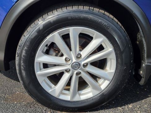 Used 2018 Nissan Rogue Sport SV AWD/4WD image 5