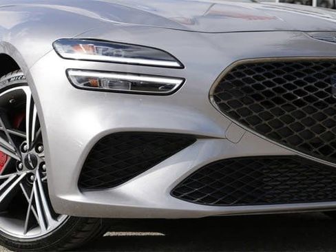 Used 2025 Genesis G70 3.3T Advanced w/ Sport Prestige Package image 8