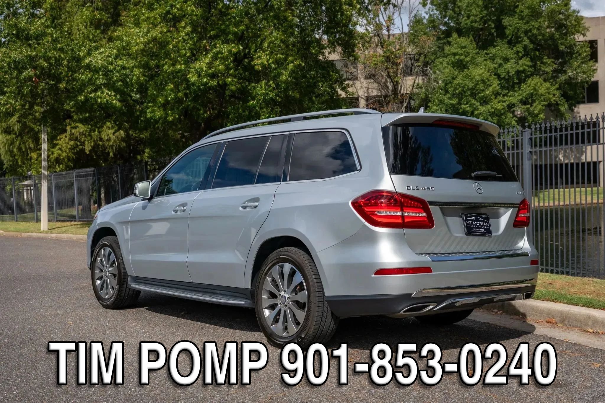 Used 2017 Mercedes-Benz GLS 450 4MATIC w/ Premium Package image 8