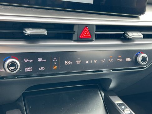 New 2025 Kia Sorento EX w/ EX Panoramic Sunroof Package image 22