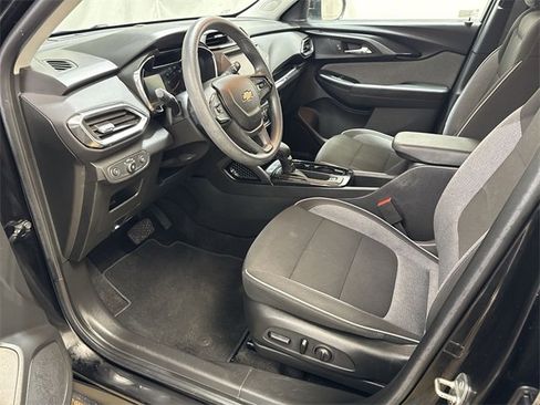 Used 2023 Chevrolet TrailBlazer LT image 11