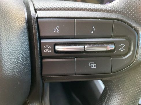 Used 2023 Chevrolet Colorado Trail Boss w/ Technology Package image 21