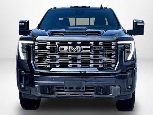 Used 2024 GMC Sierra 2500 Denali Ultimate image 2