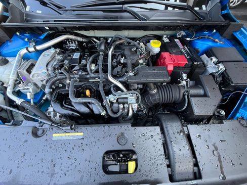 Used 2025 Nissan Sentra SV FWD image 31