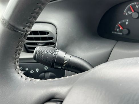 Used 2002 Ford F150 XLT image 31