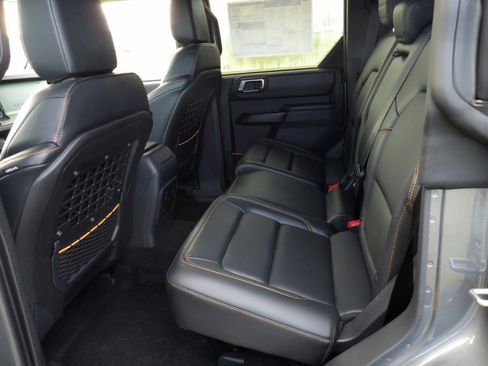 New 2024 Ford Bronco Badlands image 10