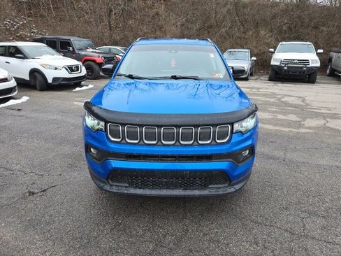 Used 2022 Jeep Compass Latitude image 9
