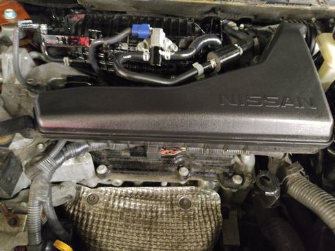 Used 2019 Nissan Rogue SV w/ Premium Package FWD image 30