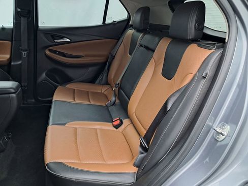 Used 2021 Buick Encore GX Essence image 22