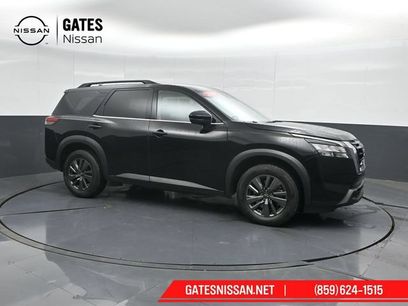Used 2024 Nissan Pathfinder SV
