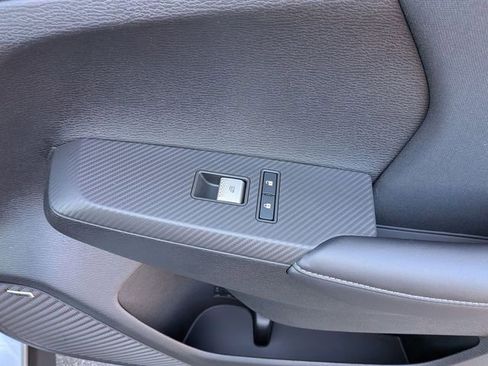 New 2026 Mitsubishi Outlander ES FWD image 32