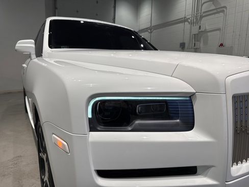 Used 2020 Rolls-Royce Cullinan image 20