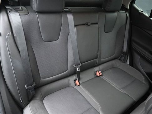 Used 2023 Buick Encore GX Select w/ Sport Touring Package image 39