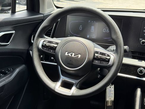 Used 2025 Kia Sportage LX FWD image 24