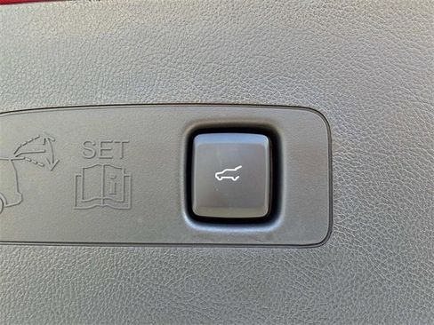 New 2026 Lincoln Corsair Reserve image 13