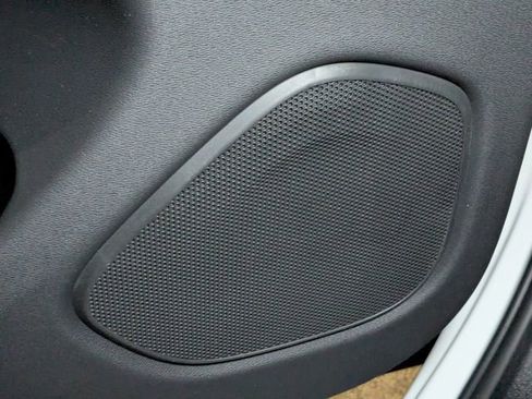 New 2026 Volvo XC60 B5 Plus w/ Protection Package Premier image 24