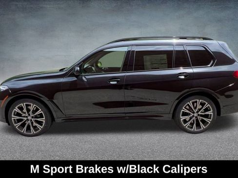 Used 2022 BMW X7 M50i image 17