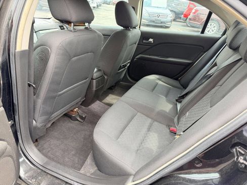 Used 2010 Ford Fusion SE FWD image 5