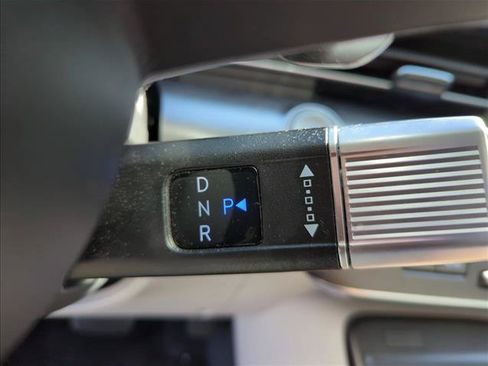 Certified 2024 Hyundai Kona Limited FWD image 18