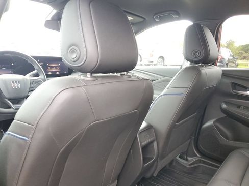 Certified 2024 Buick Envista Sport Touring w/ Convenience II Package FWD image 30