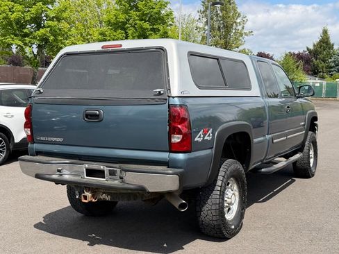 Used 2006 Chevrolet Silverado 2500 LT w/ Skid Plate Package AWD/4WD image 8