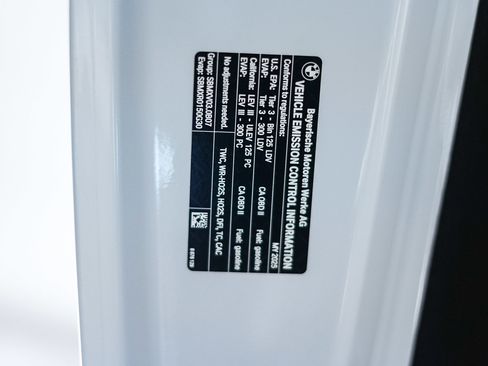 Used 2025 BMW 840i 840i w/ M Sport Professional Package image 28