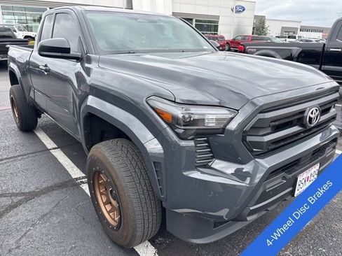 Used 2025 Toyota Tacoma SR RWD image 3