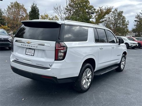 Used 2022 Chevrolet Suburban Premier image 4