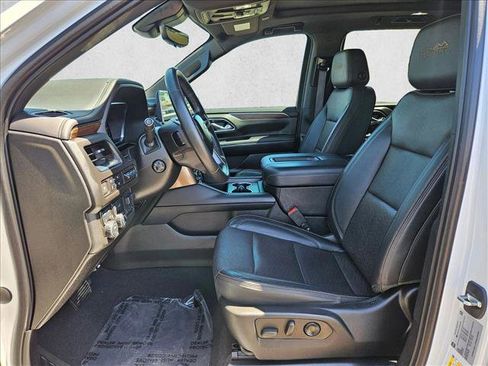Certified 2023 Chevrolet Tahoe High Country AWD/4WD image 19