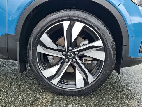 Used 2025 Volvo XC40 B5 Ultra w/ Climate Package AWD/4WD image 11