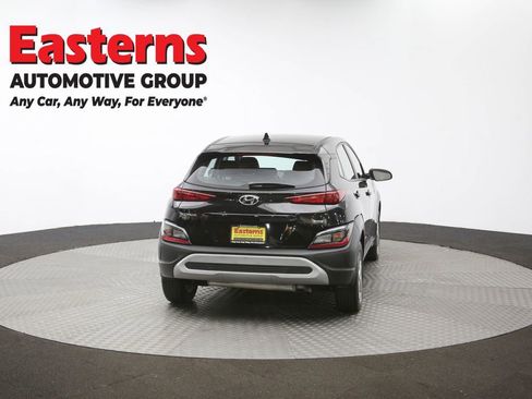 Used 2022 Hyundai Kona SE w/ Winter Weather Package image 37