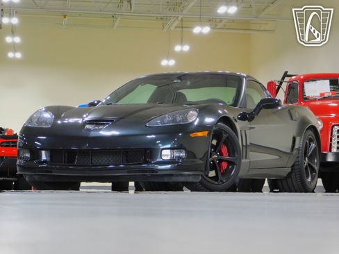 Used 2012 Chevrolet Corvette Grand Sport w/ 3LT Preferred Equipment Group image 4
