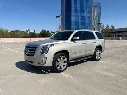 Used 2015 Cadillac Escalade Luxury