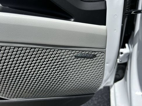 New 2025 Hyundai Elantra Limited FWD image 21