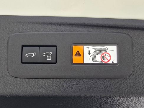 Used 2025 Lexus GX 550 w/ Accessory Package (Z1) image 37