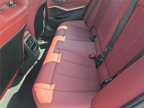 Used 2025 BMW 330i Sedan image 13