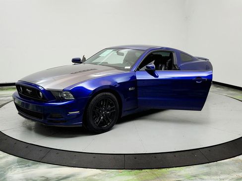 Used 2013 Ford Mustang GT Premium w/ GT Track Pkg RWD image 9