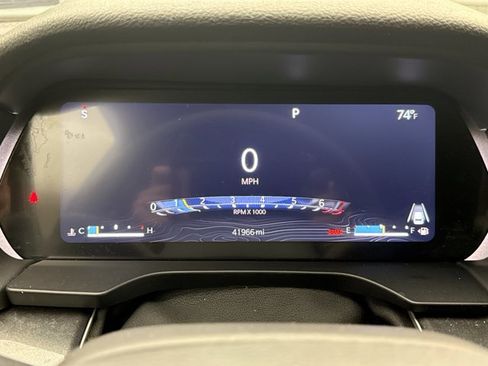 Used 2023 Jeep Grand Cherokee Laredo w/ Luxury Tech Group I AWD/4WD image 13