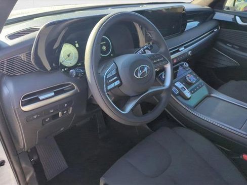 New 2025 Hyundai Palisade Calligraphy image 3