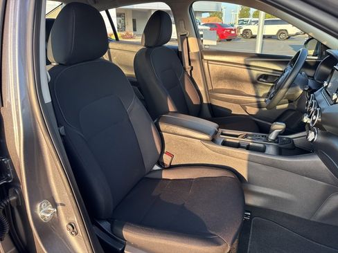 Used 2024 Nissan Sentra S image 13