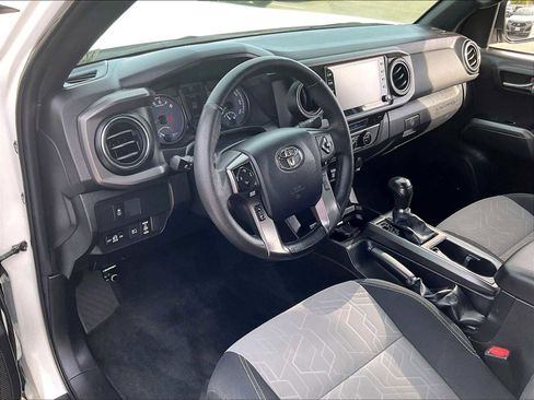 Used 2023 Toyota Tacoma TRD Sport w/ Black Out Package (TMS) AWD/4WD image 16