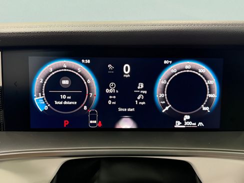Certified 2025 Volkswagen Tiguan SE AWD/4WD image 15