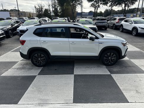 Used 2024 Volkswagen Taos S image 3