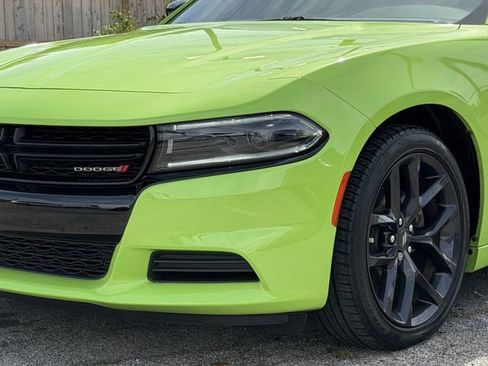 Used 2023 Dodge Charger SXT w/ Blacktop Package image 4