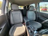 Used 2022 Chevrolet Equinox LT image 2