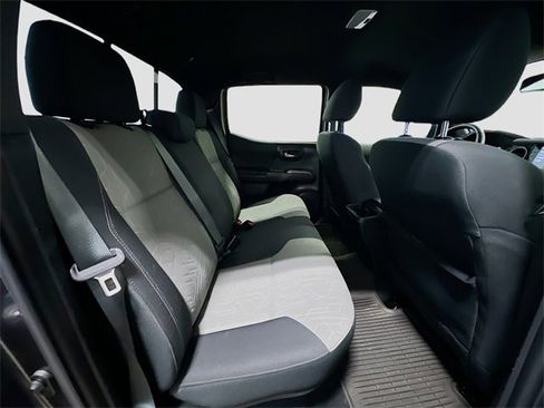 Used 2023 Toyota Tacoma TRD Sport image 27