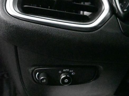 Used 2023 Chevrolet Equinox LT image 17