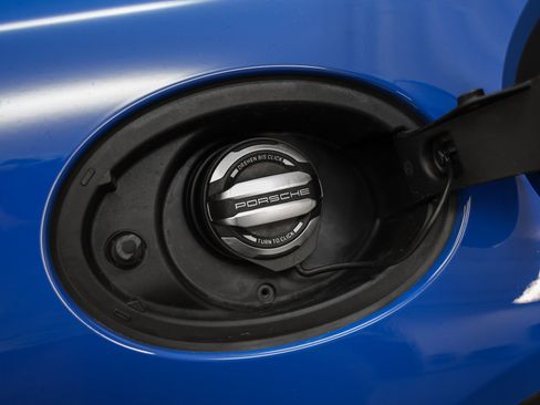 Used 2025 Porsche 911 Carrera w/ Premium Package image 15