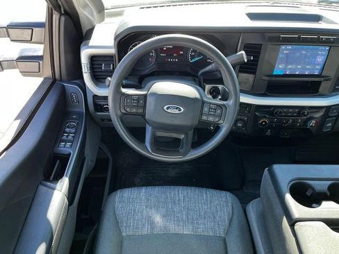 Used 2023 Ford F250 XLT w/ FX4 Off-Road Package image 13
